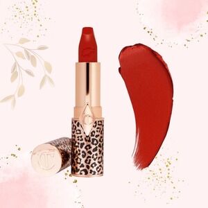Charlotte Tilbury - Hot Lips 2 Lipstick -Red Hot Susan - *NIB* FREE SHIPPING